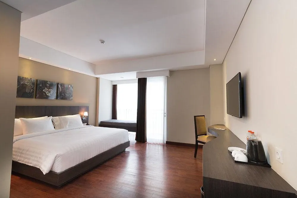 Brits Hotel Legian Seminyak 4*,